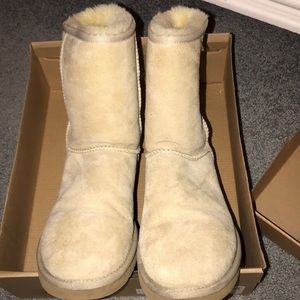 sand uggs